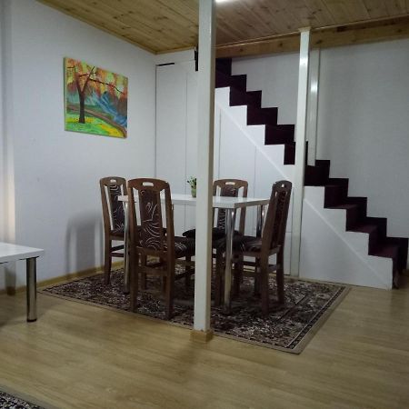 Tiki Apartmen เบลเกรด ภายนอก รูปภาพ