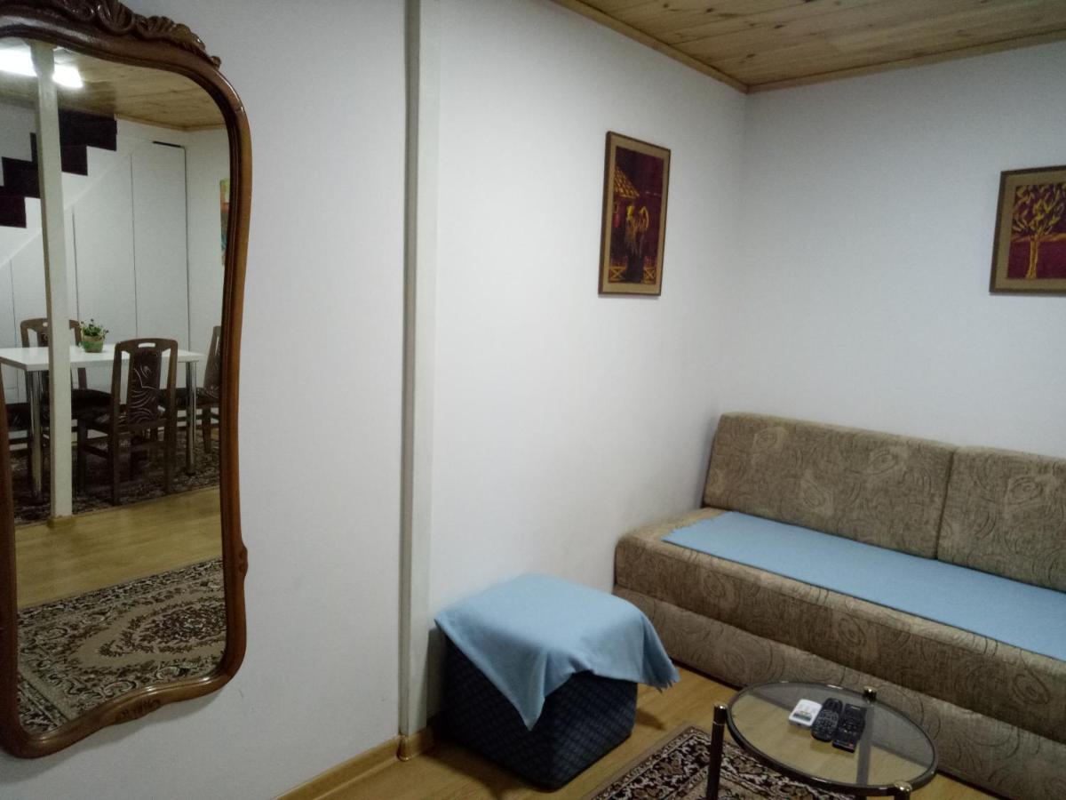 Tiki Apartmen เบลเกรด ภายนอก รูปภาพ