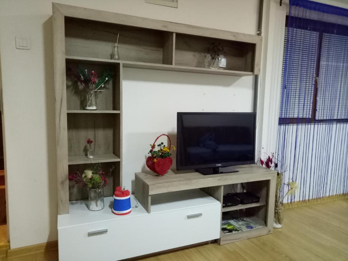 Tiki Apartmen เบลเกรด ภายนอก รูปภาพ