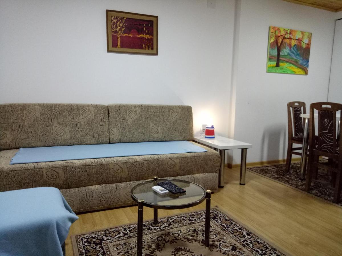 Tiki Apartmen เบลเกรด ภายนอก รูปภาพ